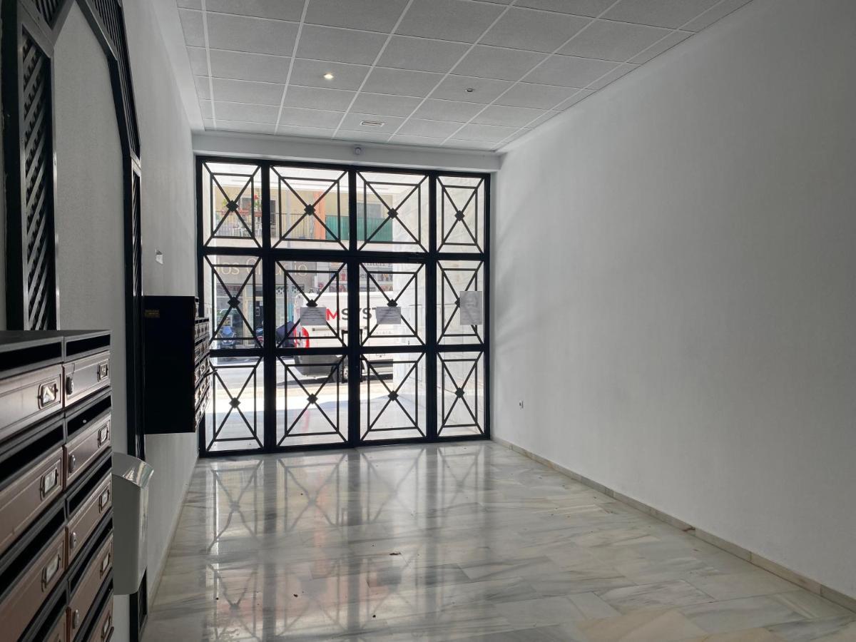 With Solarium/terrace. Appartement